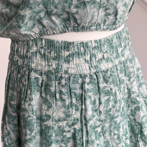 American Eagle two piece set cami pleated cinched skirt size small - Picture 5 of 10